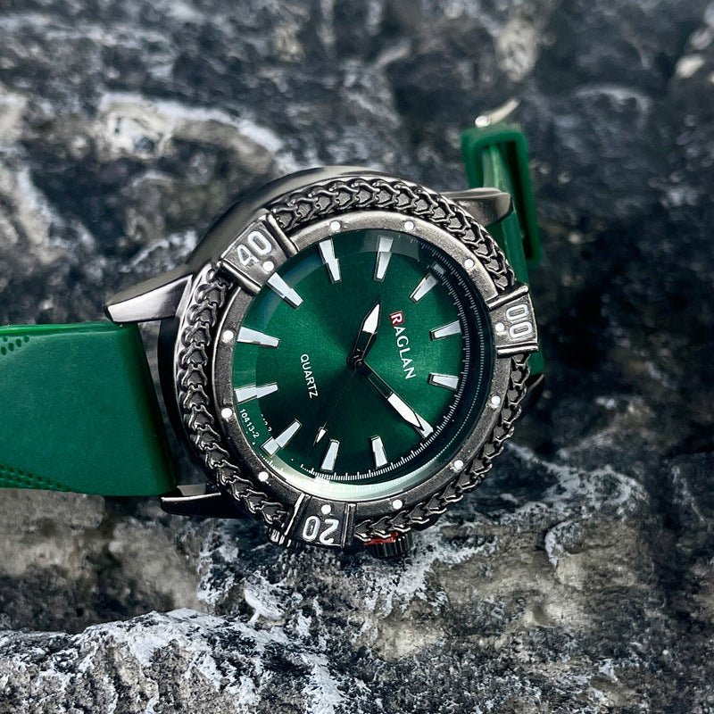 Green Sport Style Quartz Watch with Silicone Strap – 43mm Men’s Watch