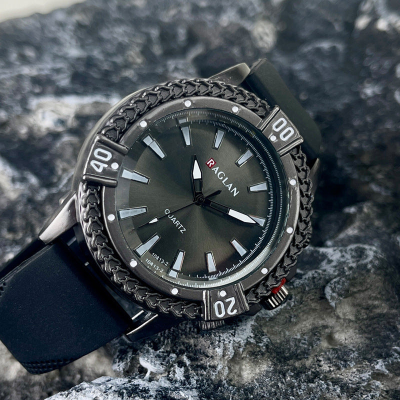 Green Sport Style Quartz Watch with Silicone Strap – 43mm Men’s Watch